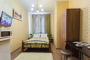 LeoHotels On Rizhskiy
