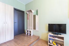 LeoHotels On Rizhskiy