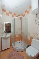 LeoHotels On Rizhskiy