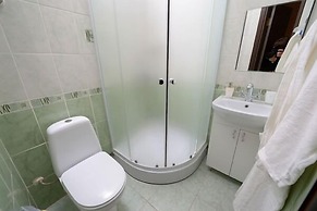 LeoHotels On Rizhskiy