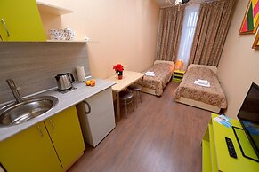 LeoHotels On Rizhskiy