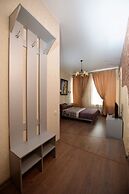 LeoHotels On Rizhskiy