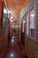 LeoHotels On Rizhskiy