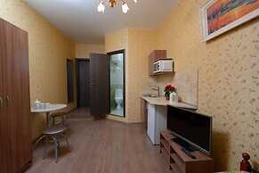 LeoHotels On Rizhskiy