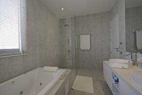 RED SKY beach view villa