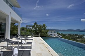 RED SKY beach view villa