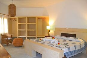 Aquarius Club International Resort