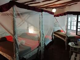 Aquarius Club International Resort