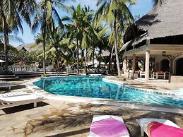 Aquarius Club International Resort