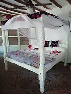 Aquarius Club International Resort