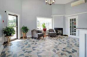 Yankee Clipper Inn, SureStay Collection by Best Western