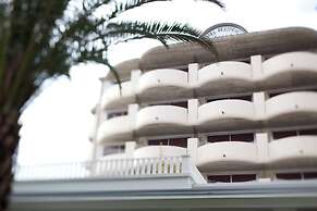 Altamarea Residence & Hotel