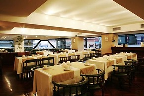 Provincial Plaza Hotel