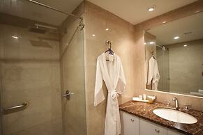 Torres de Suites by InAmazonas