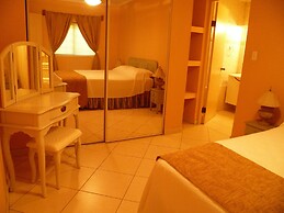 Le Chateau Ocean Villas