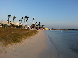 Le Chateau Ocean Villas