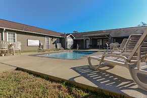 The Stagecoach Inn of Woodville