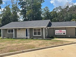 The Stagecoach Inn of Woodville