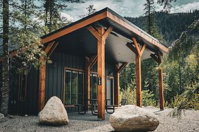 Crazy Creek Resort & Hot Pools