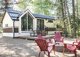 Crazy Creek Resort & Hot Pools