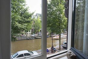 Herengracht Canal Apartment