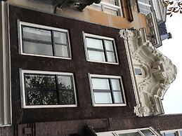 Herengracht Canal Apartment