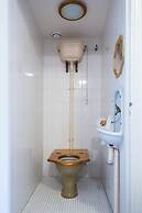 Herengracht Canal Apartment