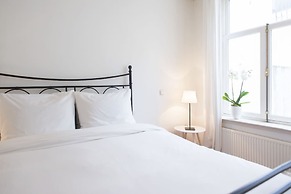 Herengracht Canal Apartment