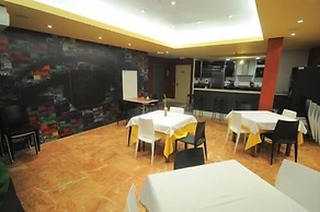 Revolutum Hostel