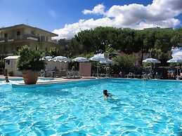 COLORADO Hotel snc by Prandolini Floria & C