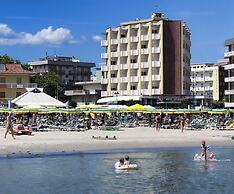 COLORADO Hotel snc by Prandolini Floria & C