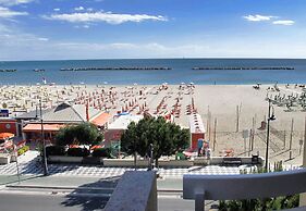COLORADO Hotel snc by Prandolini Floria & C
