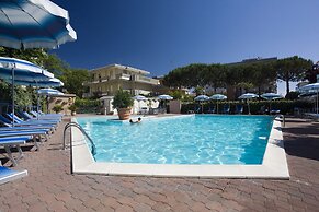 COLORADO Hotel snc by Prandolini Floria & C