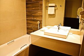 DoubleTree by Hilton Nairobi Hurlingham