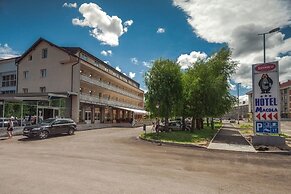 Hotel Macola