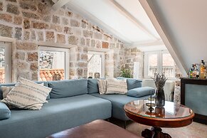 Villa Mirabilis, stunning superior villa, Dubrovnik Old Town