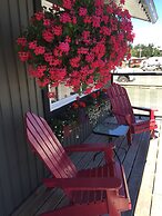 Driftwood by the Sea Inn and RV Resort