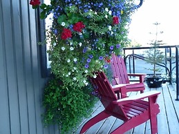 Driftwood by the Sea Inn and RV Resort