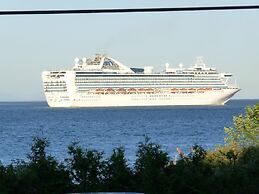 Driftwood by the Sea Inn and RV Resort