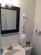 Driftwood by the Sea Inn and RV Resort