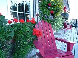 Driftwood by the Sea Inn and RV Resort