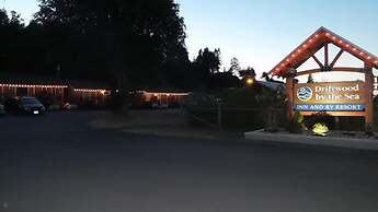 Driftwood by the Sea Inn and RV Resort