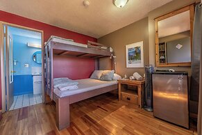 Raging Elk Adventure Lodging