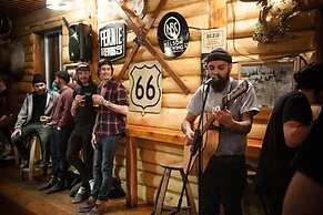 Raging Elk Adventure Lodging