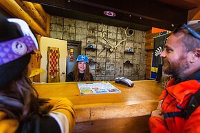 Raging Elk Adventure Lodging