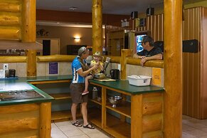 Raging Elk Adventure Lodging