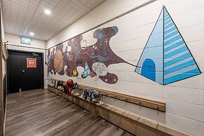 Raging Elk Adventure Lodging