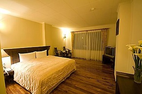 Chun Jing Hillview Villa