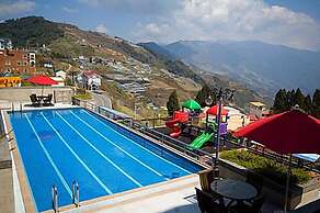 Chun Jing Hillview Villa