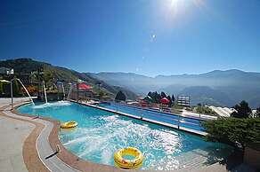 Chun Jing Hillview Villa